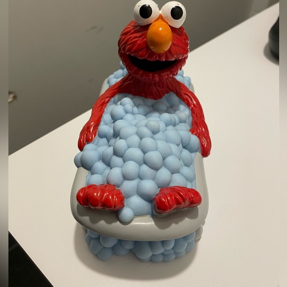 Sesame Street Elmo Safety Spout Cover Bathtub Tub Faucet Protection Baby Toddler - Picture 1 of 5
